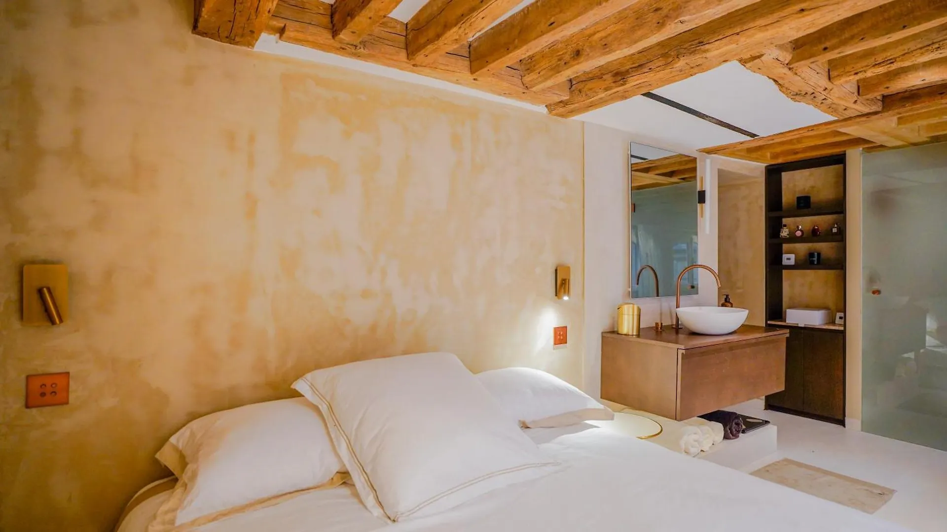 Sejour De Luxe Et Haut De Gamme Au Coeur De Paříž