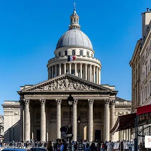 Appartement Jardin Du Luxembourg Pres Du Pantheon Et De Notre-dame, Paris